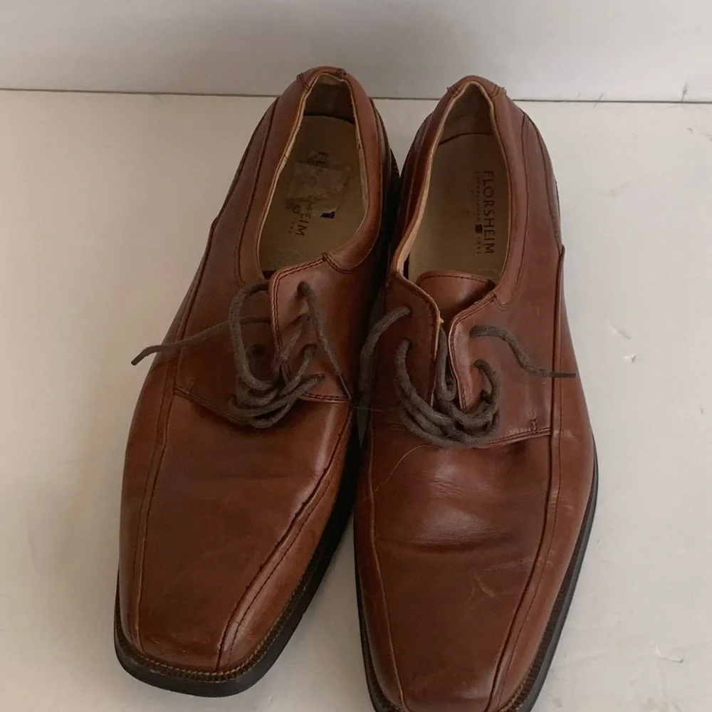 Florsheim brown leather shoes size 8D